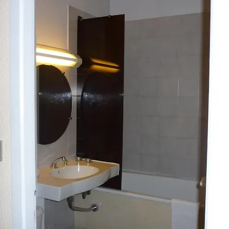 Hotel Entre 2 Mers Proche Bordeaux 2*