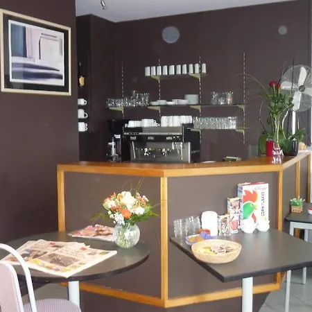 Entre 2 Mers Proche Bordeaux 2* Carbon-Blanc