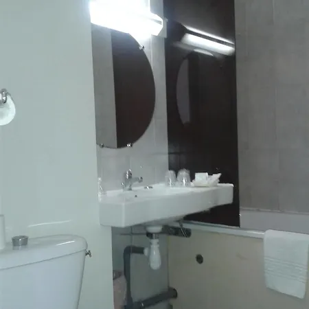 Entre 2 Mers Proche Bordeaux 2* Carbon-Blanc