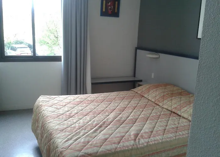 Entre 2 Mers Proche Bordeaux 2* Carbon-Blanc